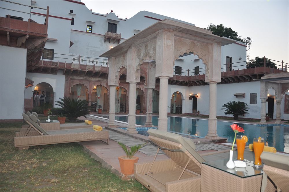 Chandra Mahal Haveli Luhāru Kültér fotó