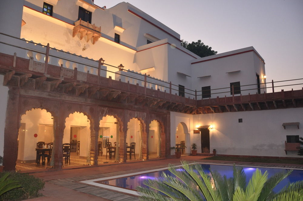 Chandra Mahal Haveli Luhāru Kültér fotó